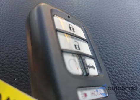 2022 Honda Accord Hybrid Sport z USA, uszkodzony, nr VIN 1HGCV3F26NA046265